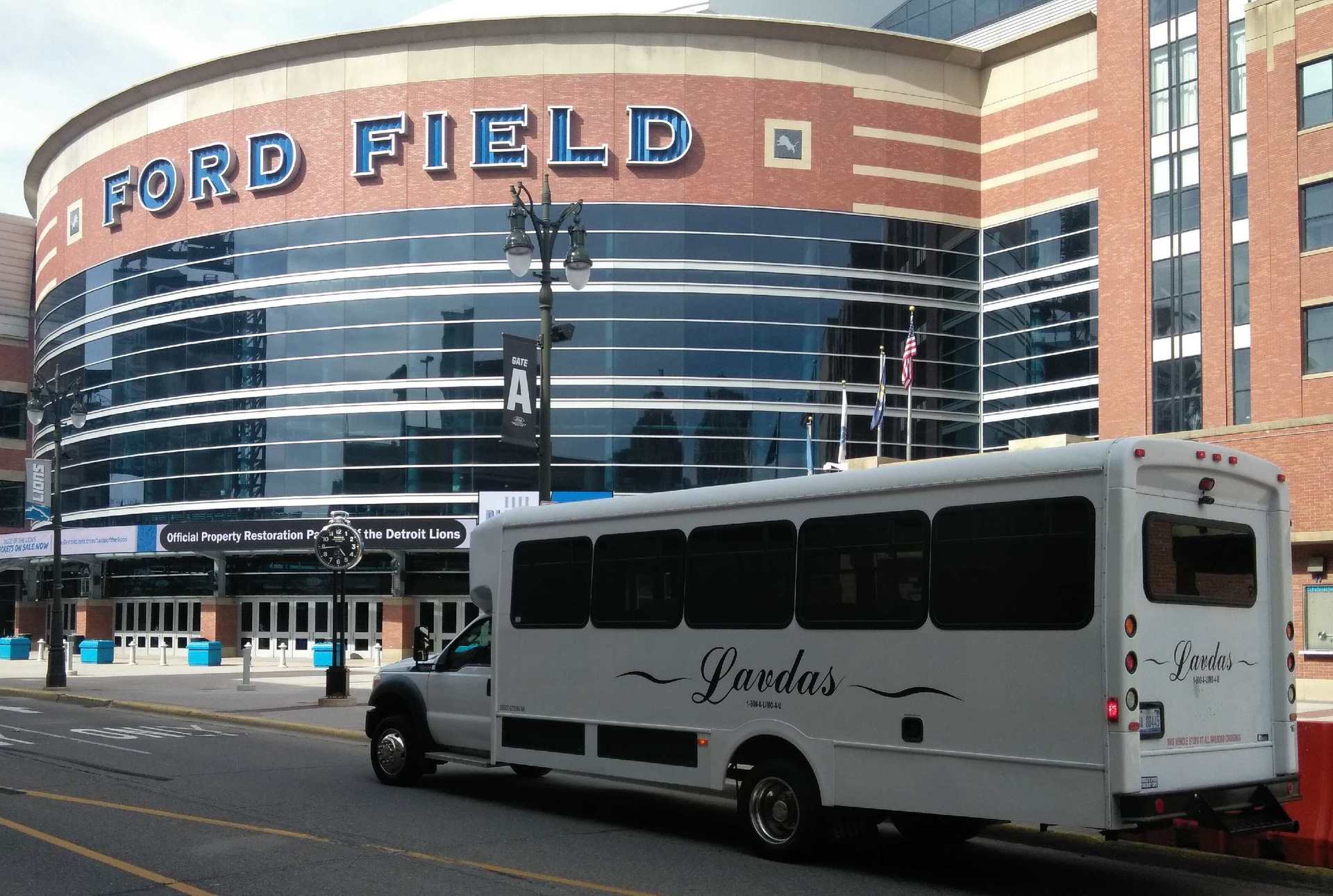 detroit lions bus trips